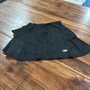 Sketchers Activewear Skirt with Shorts Girls Size 4
